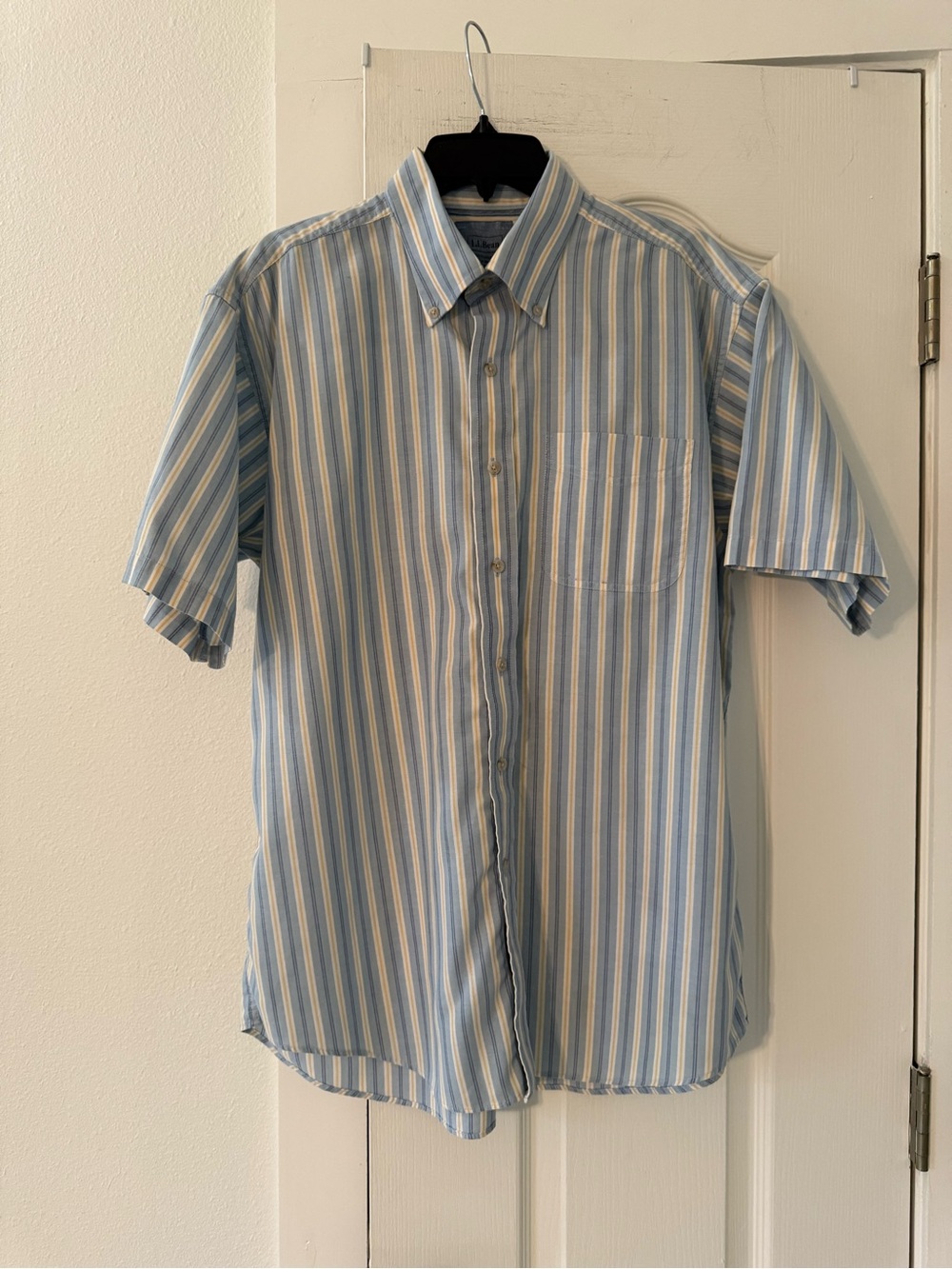 L.L.Bean Men’s Large Traditional Fit Short Sleeve Striped Button Down Shirt